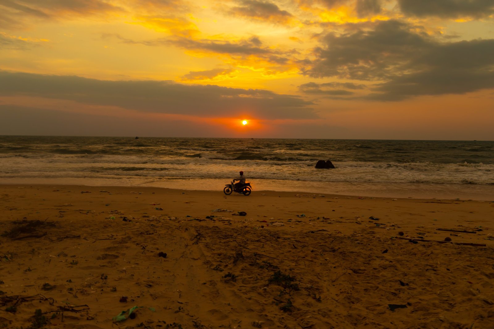 Hidden Beaches in Dapoli scenic view