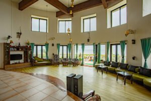 Group getaway in Dapoli luxury villa for families and friends